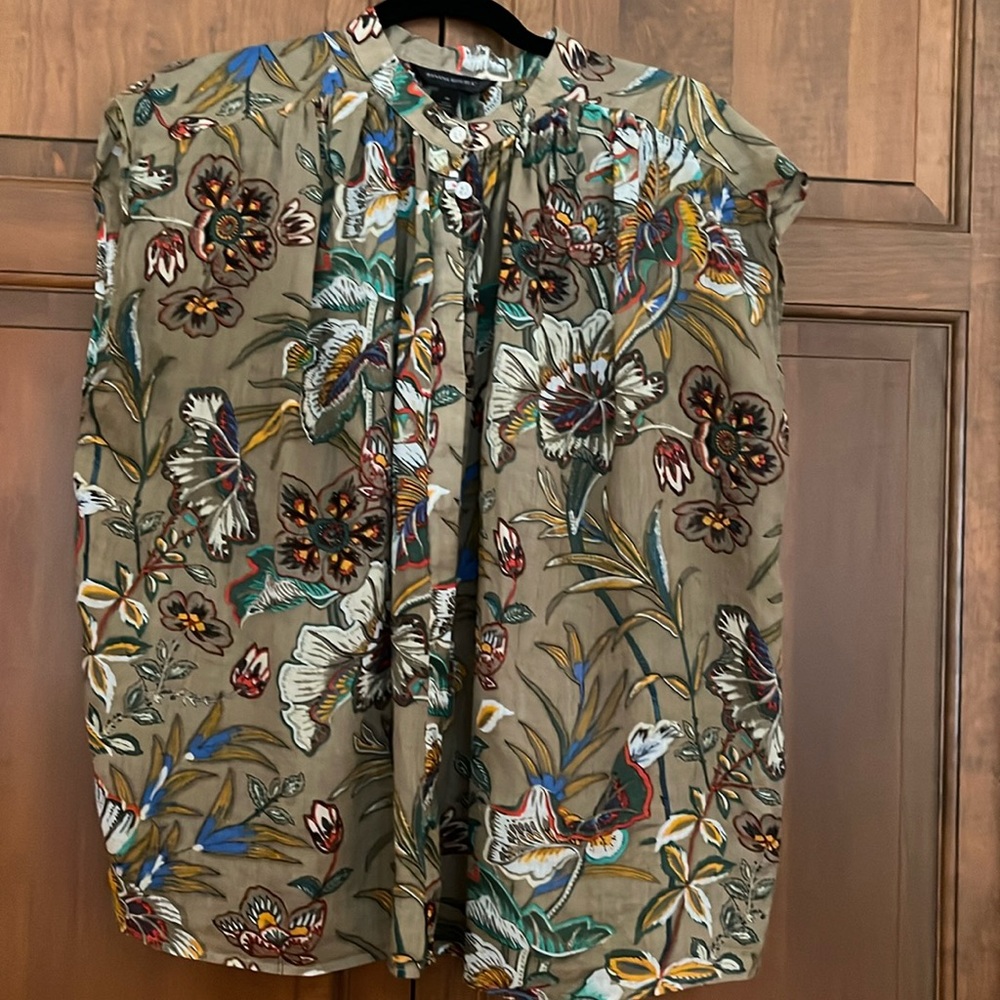 Blouse with multicolor flowers by Banana Republic